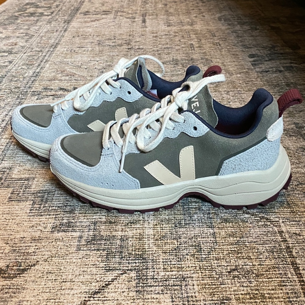Veja Womens Khaki and Beige Sneakers- Venturi II